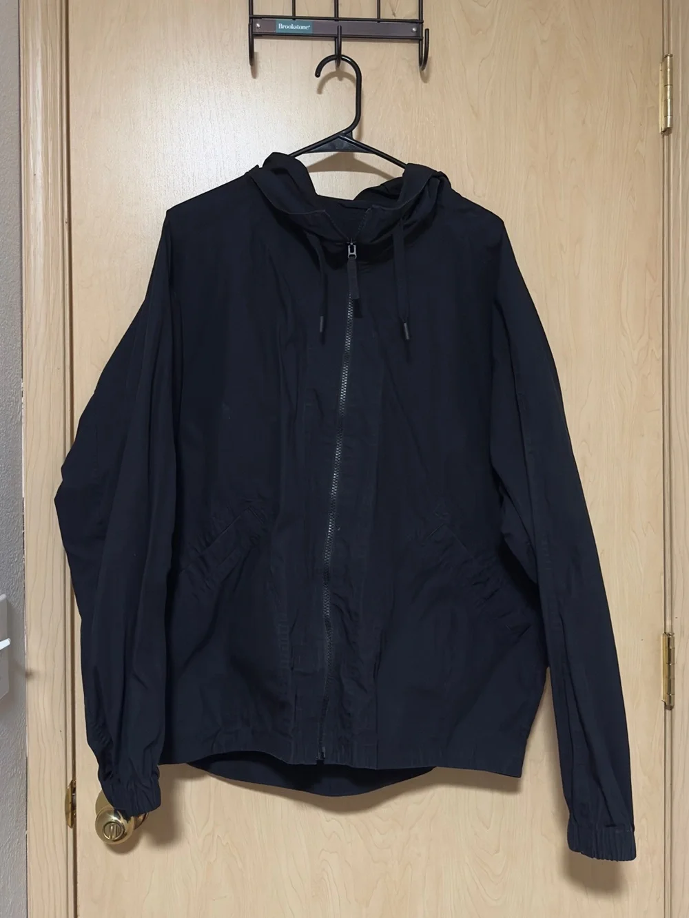 Uniqlo Waterproof Hooded Jacket (Black) - Mens Large